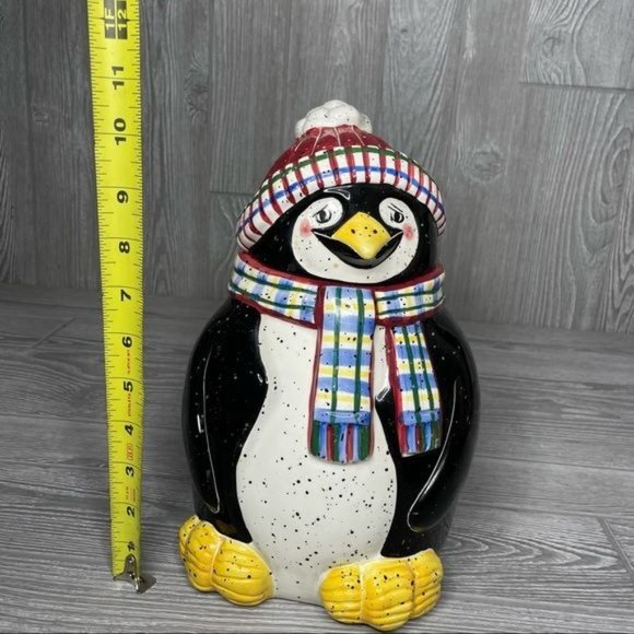 Julie Ueland penguin Christmas winter cookie jar with scarf - Picture 6 of 6